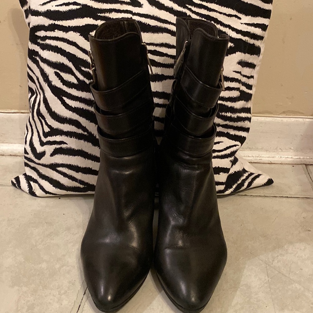 Alberto Gozzi heel short boots size 40